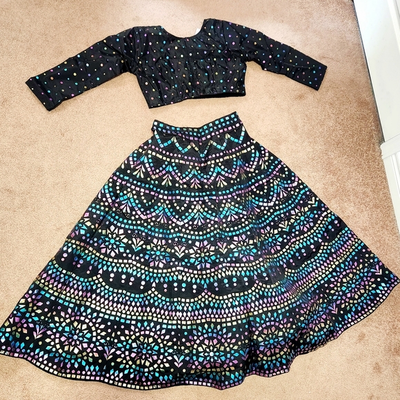 Rubber Printed Taffeta Silk Lehenga in Black - Picture 4 of 4